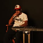 Avatar of @deejayyicee