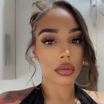 Avatar of @girlnxtdoorx