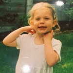 Avatar of @mollyellawarner