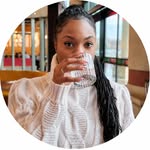 Avatar of @poppetreads_