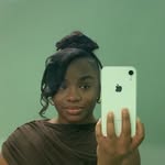 Avatar of @taaayviann